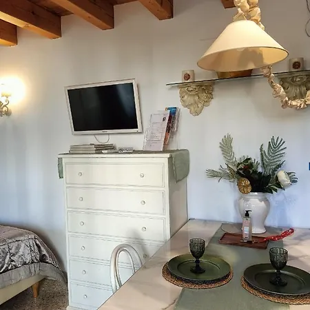 Latina - San Leonardo Τρεβίζο