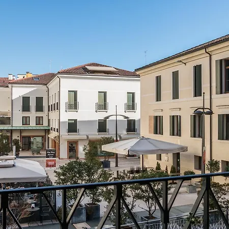 Latina - San Leonardo Appartamento Treviso