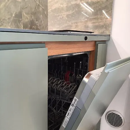 スイート ラティーナ サン レオナルド *