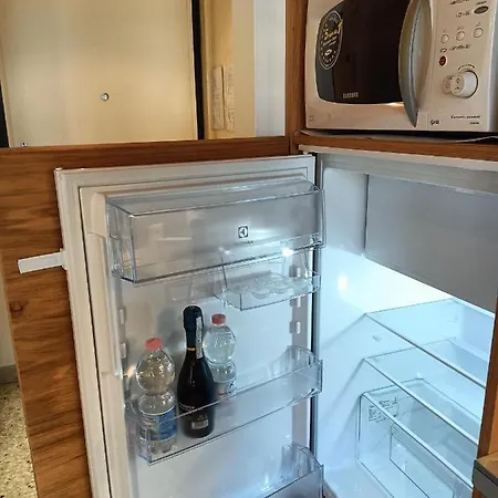 スイート ラティーナ サン レオナルド